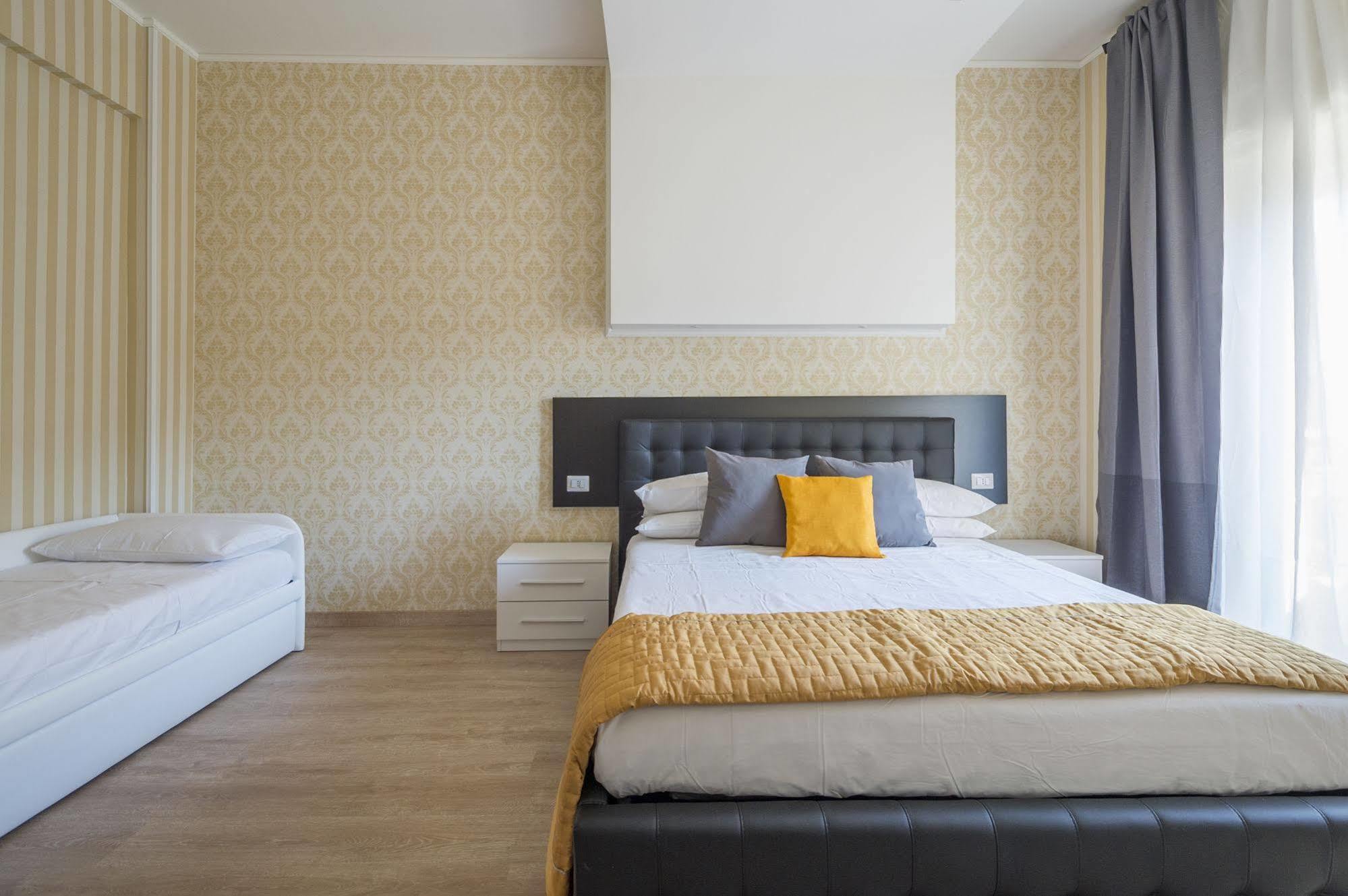 Happy Holiday In Rome B&B Buitenkant foto